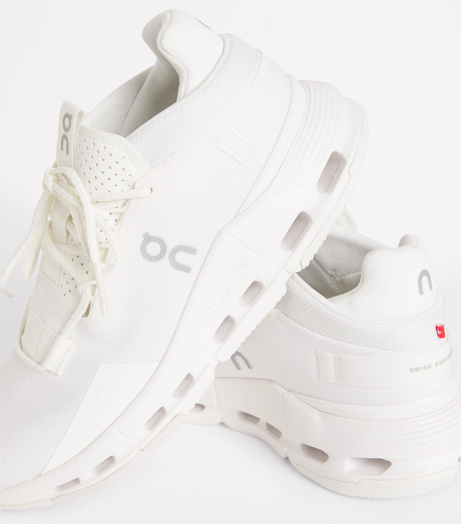 White Cloudnova 2 Trainers