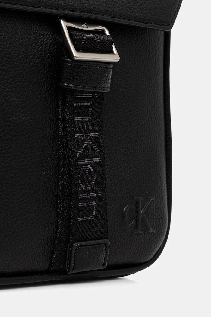 Calvin Klein Omuz Çantası