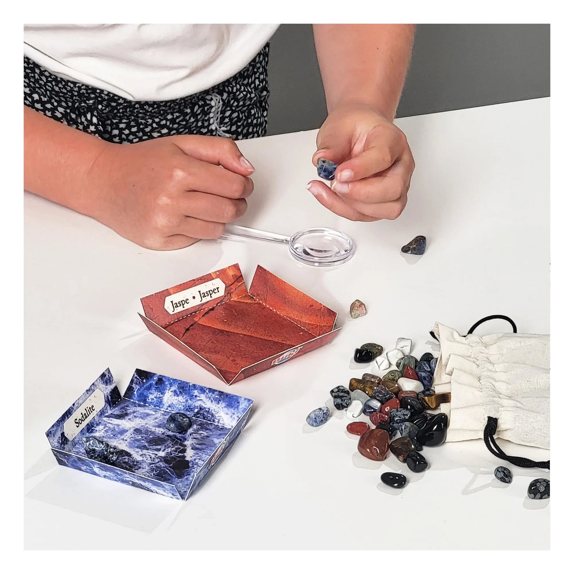 Buki - Gemstones and crystals set