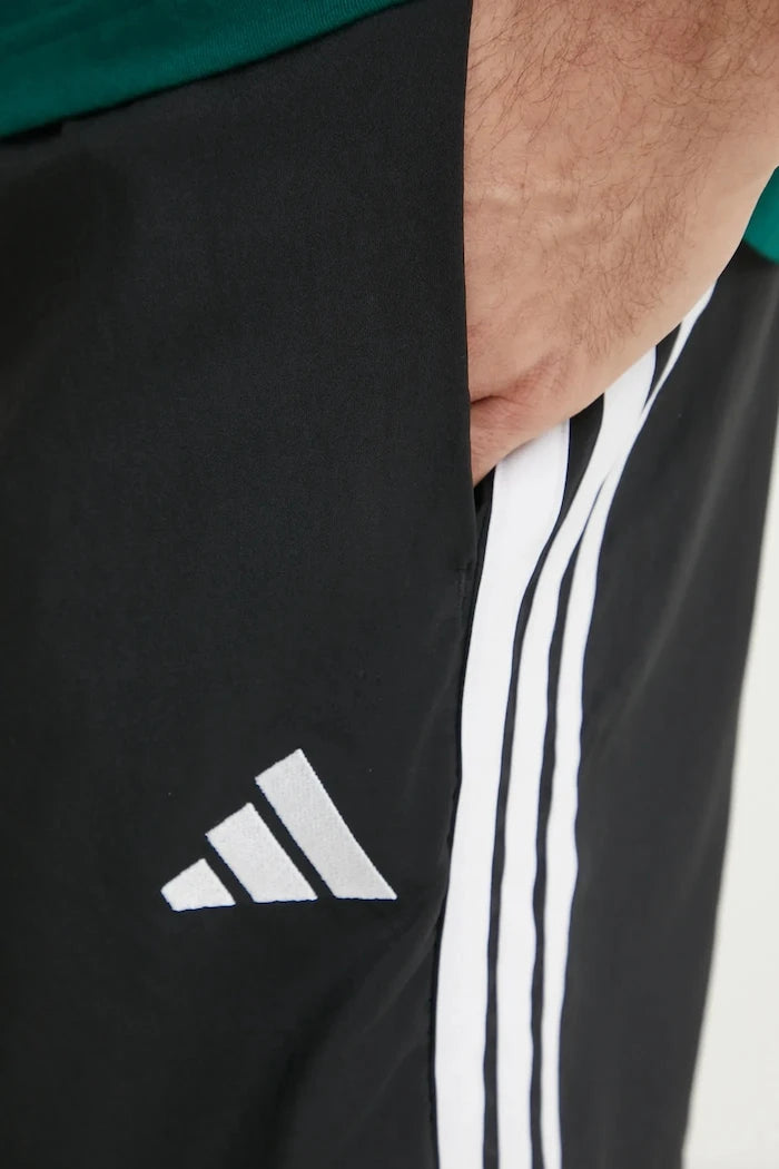 Къс панталон adidas Chelsea