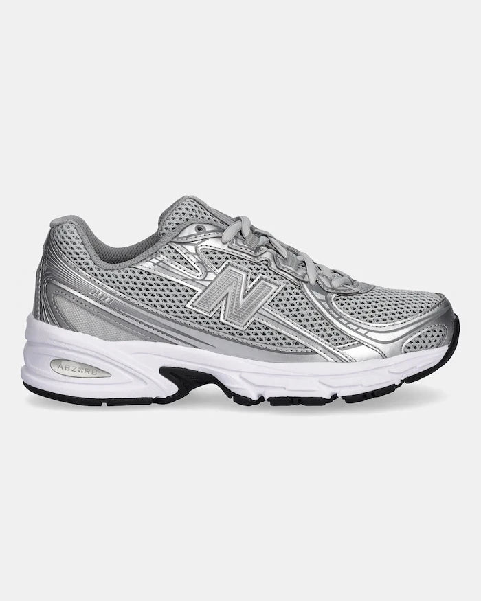 New Balance 740 Sneakers