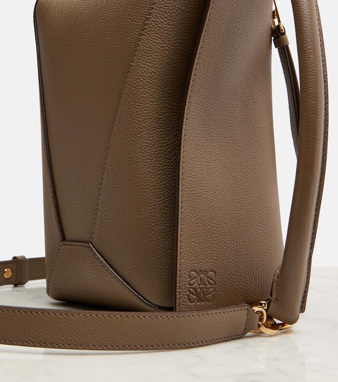 Loewe - حقيبة توت جلد صغيرة Puzzle Edge