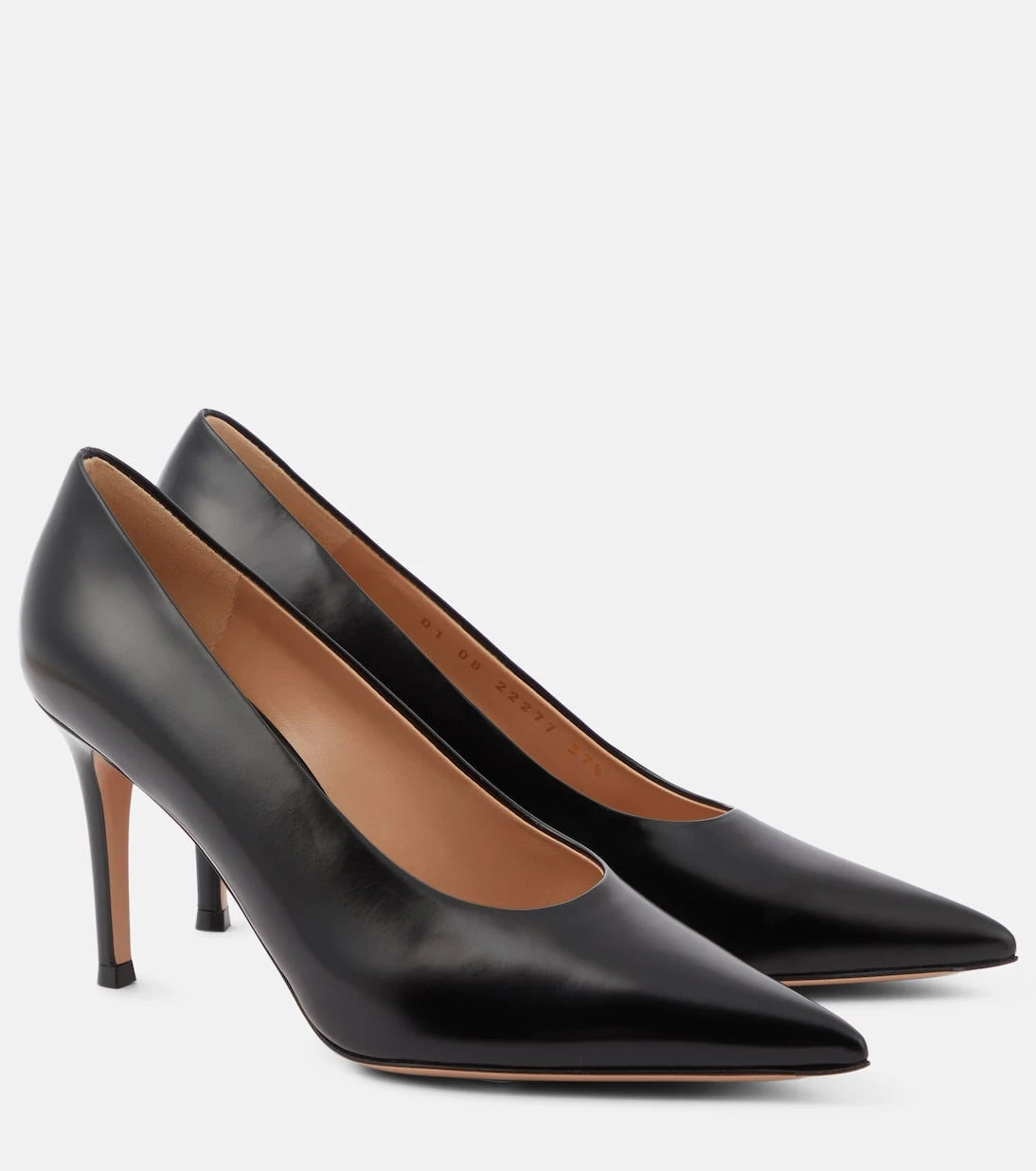 Gianvito Rossi - Robbie leather pumps