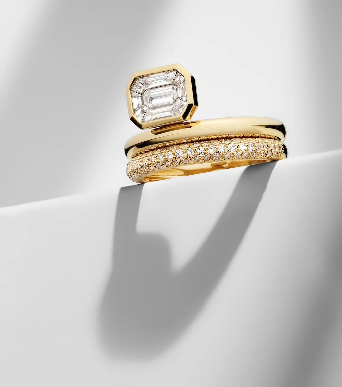 Shay Jewelry - 18kt gold ring with diamonds