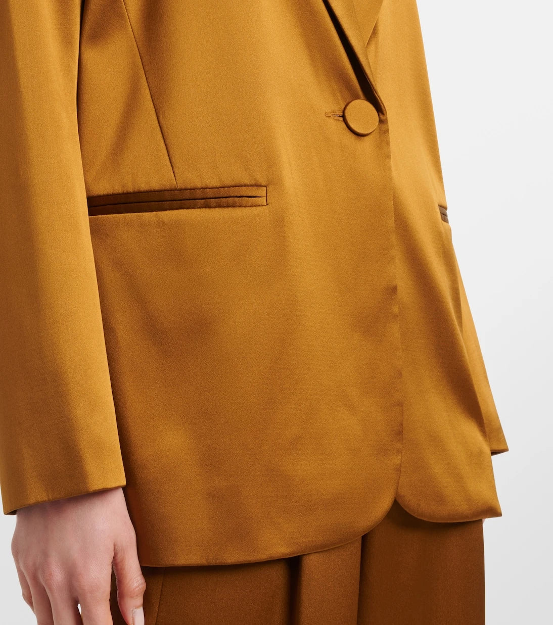 The Sei - Oversized silk satin blazer