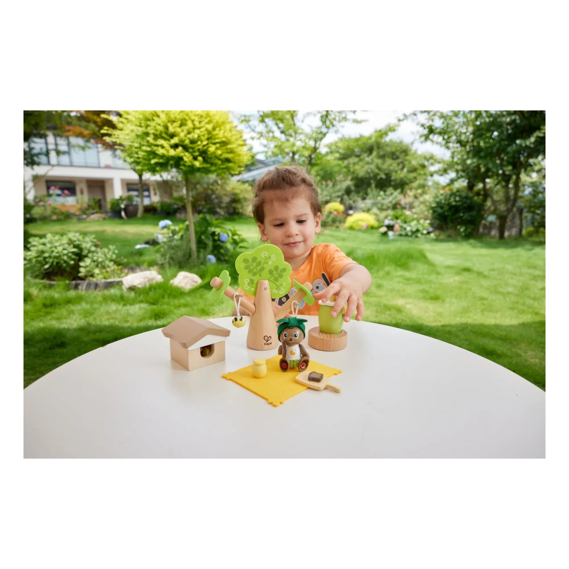 Hape - Penny's honey factory