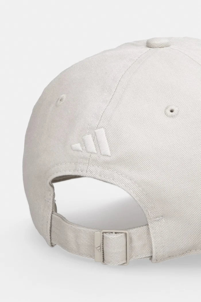 Памучна шапка с козирка adidas