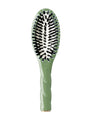 N.02 The Essential Petite Brush