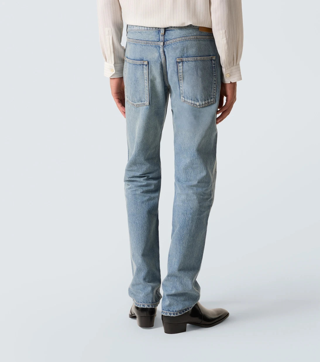 Saint Laurent - بنطلون جينز بقصة ضيقة وخصر منخفض