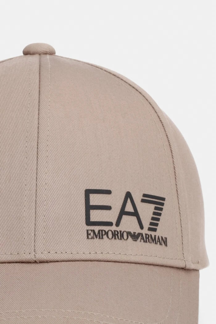 EA7 Emporio Armani шапка с козирка от памук