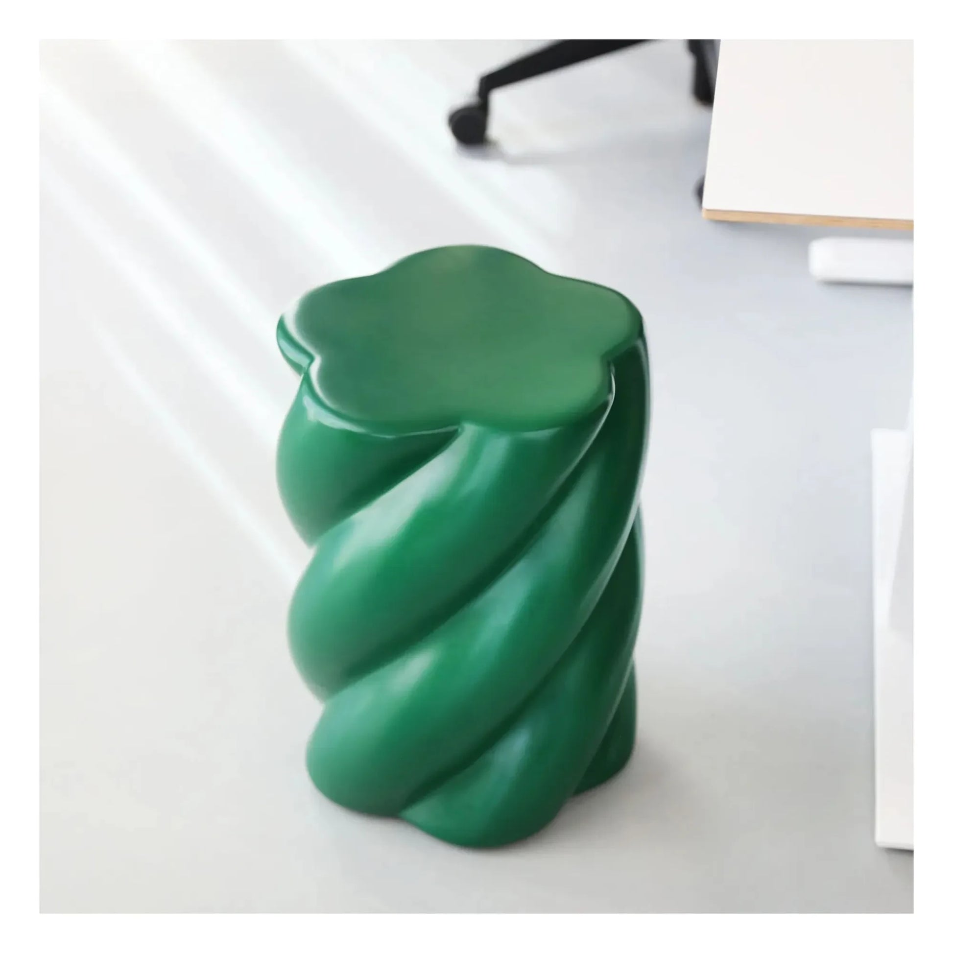 &Klevering - Marshmallow Stool | Green