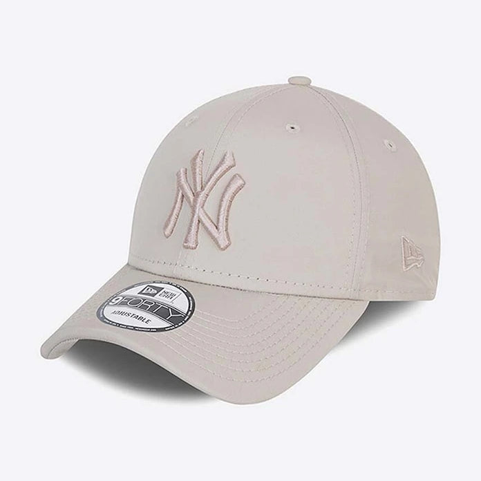 New Era LEAGUE ESSENTIAL 9FORTY® Vizörlü Şapka