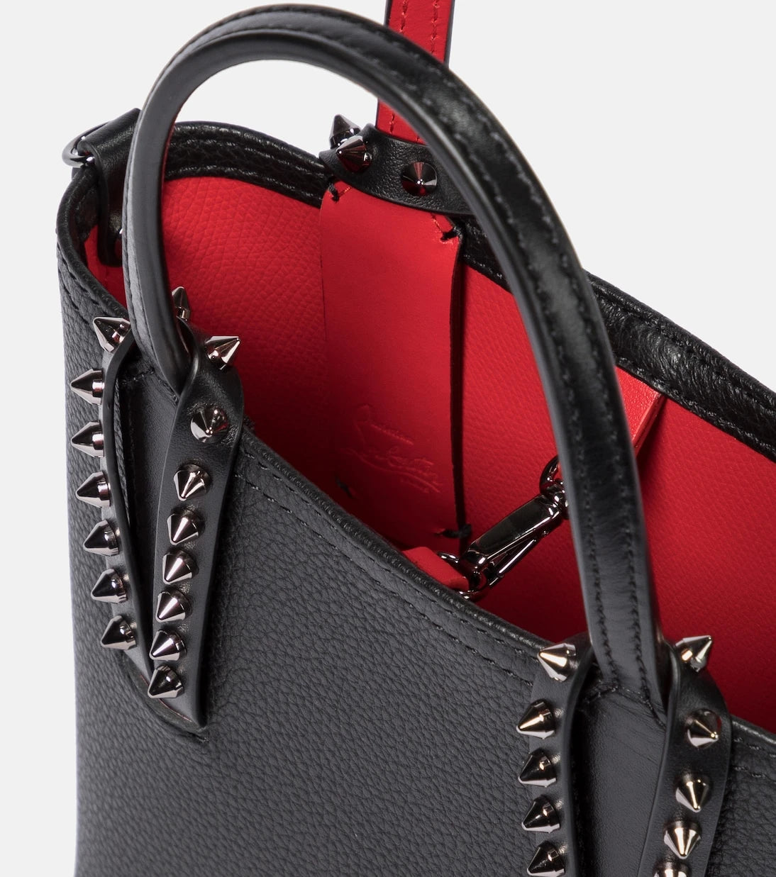 Christian Louboutin - حقيبة كاباتا ميني المصنوعة من الجلد