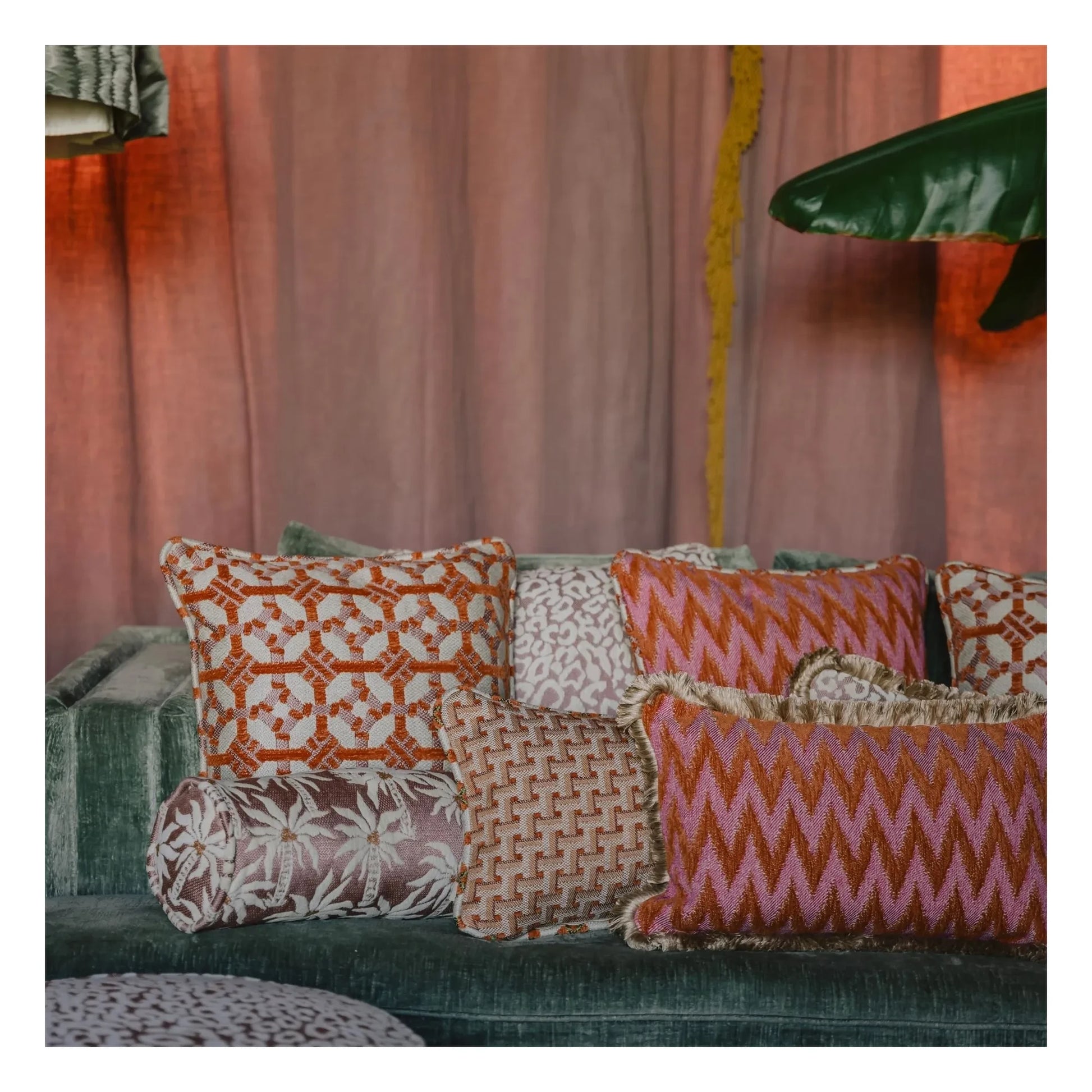 Palais - Laura cylindrical cushion | Pink
