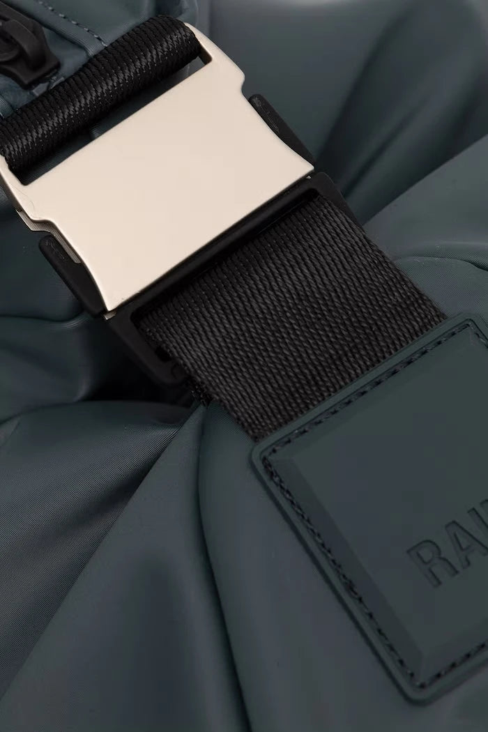 Rains чанта Valera Weekend Bag Small W3
