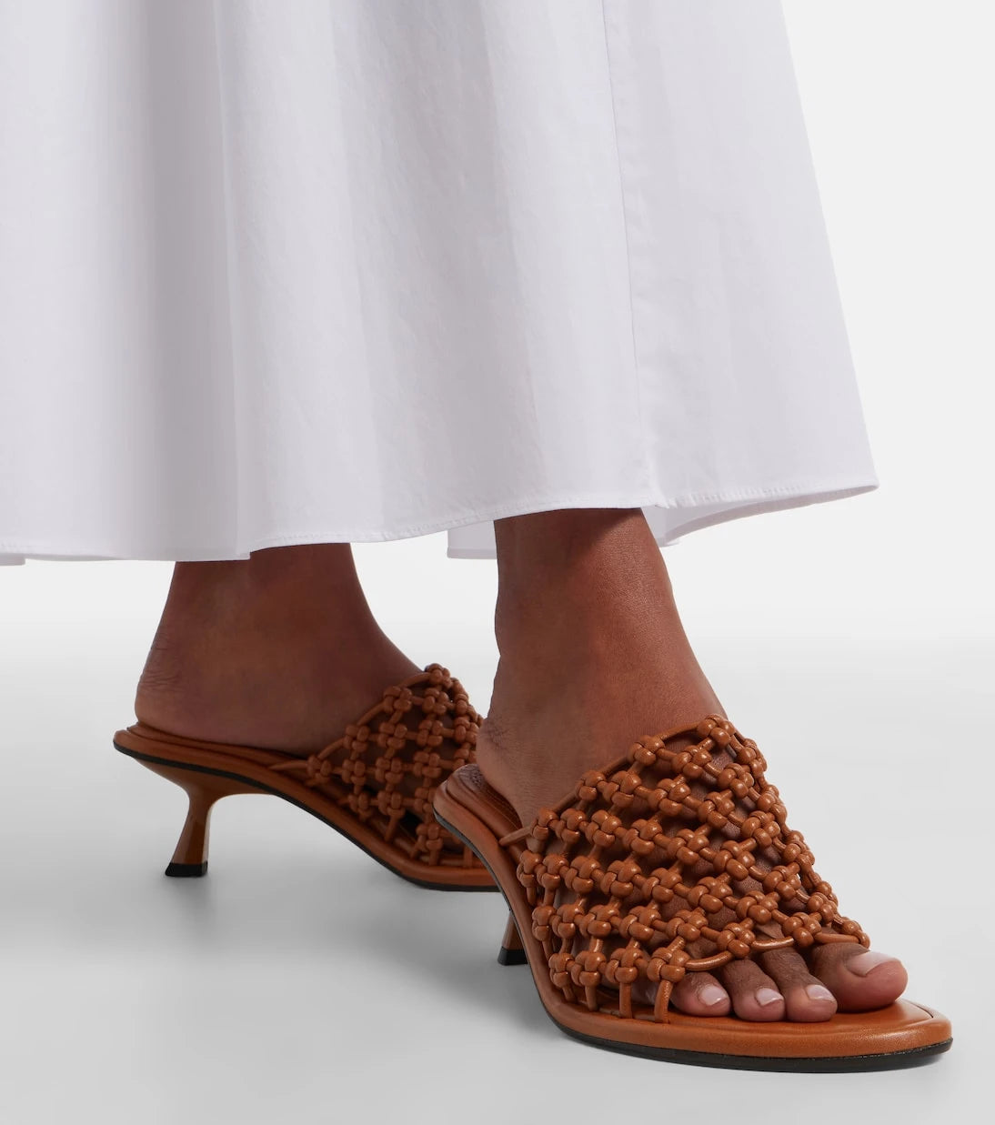 Souliers Martinez - حذاء ماريزا 60 الجلدي بدون كعب