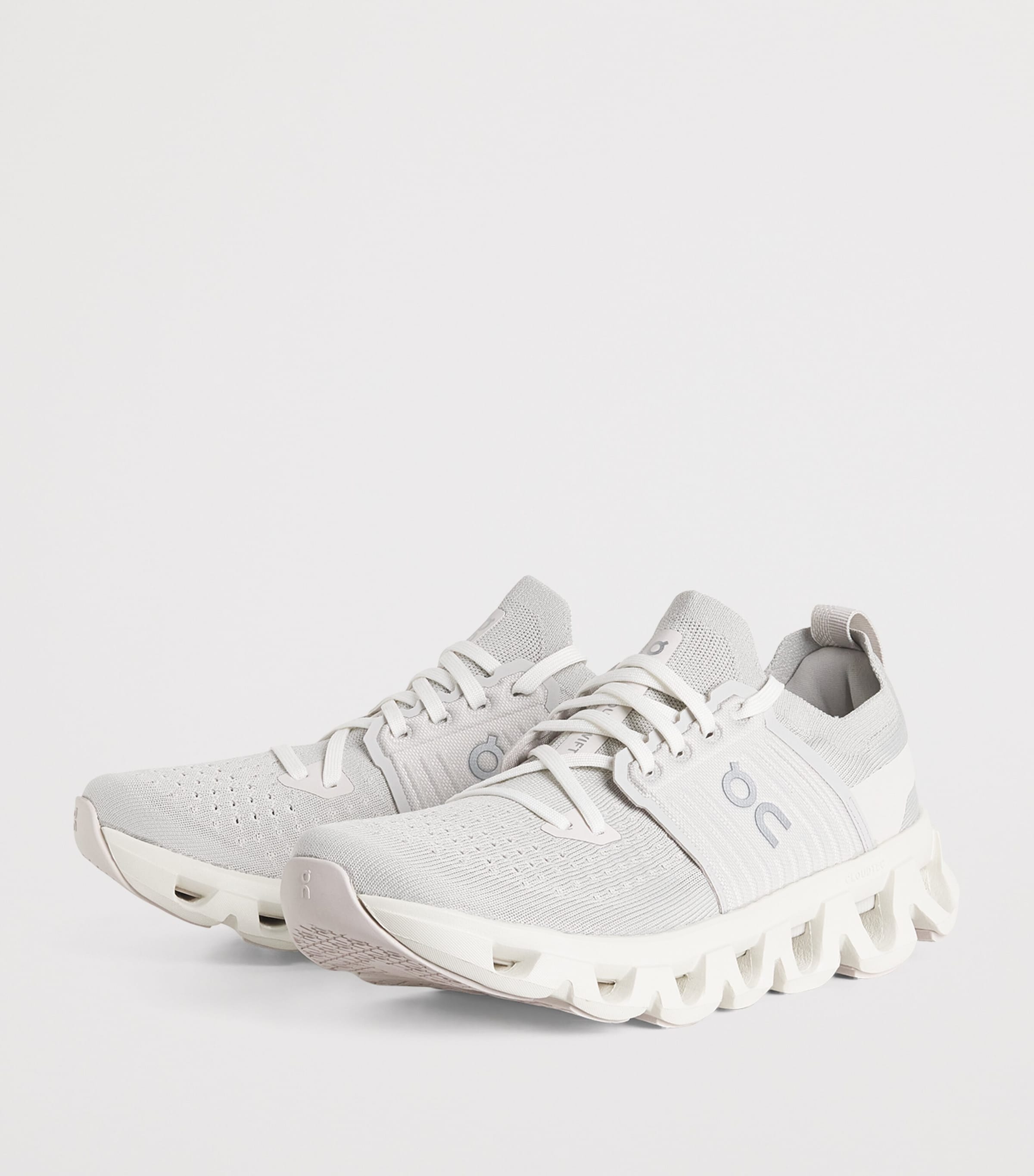 Multi Cloudswift 4 Trainers