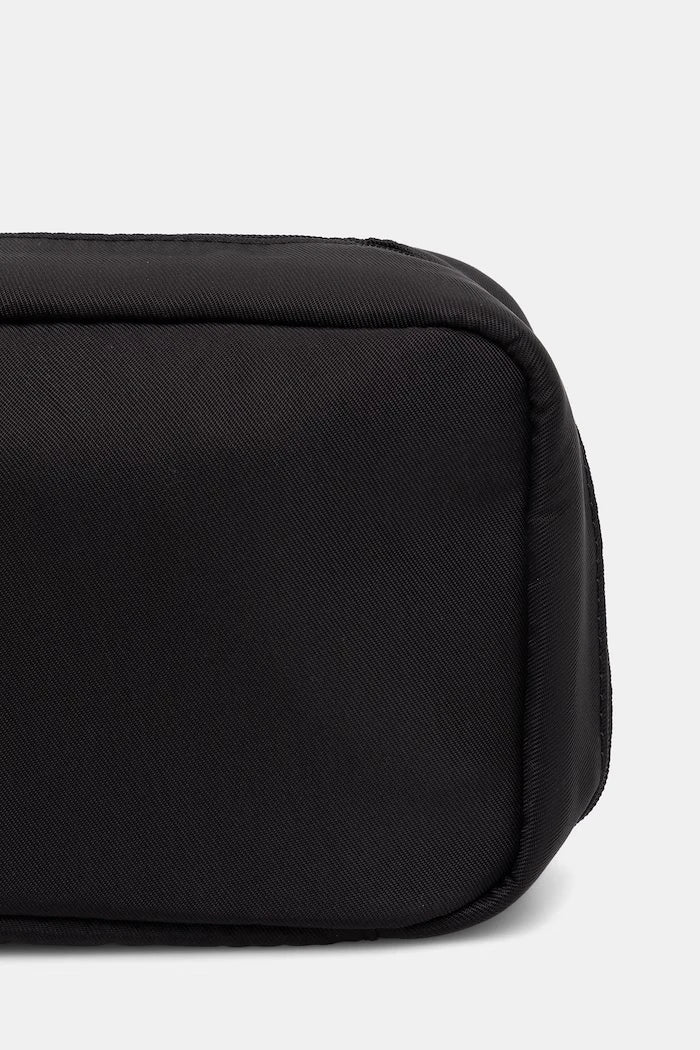 Calvin Klein erkek kozmetik çantası