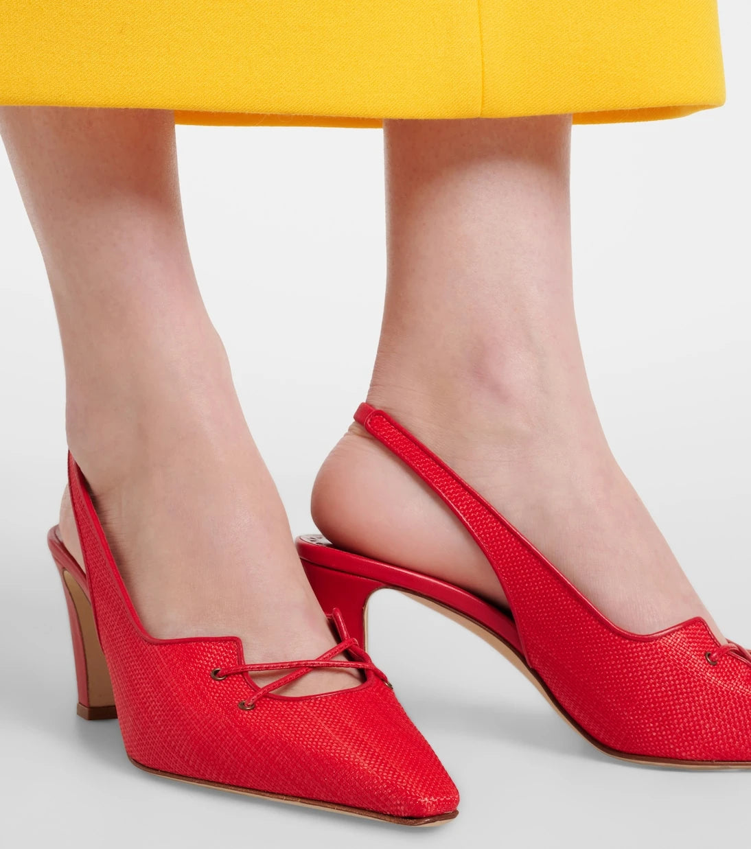 Manolo Blahnik - Montbalo raffia slingback pumps
