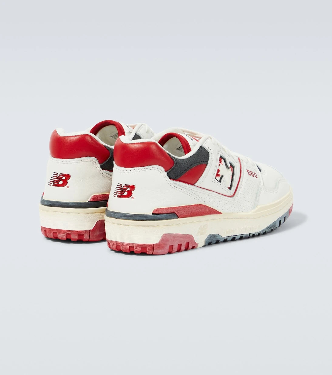 New Balance - حذاء سنيكرز 550 جلدي
