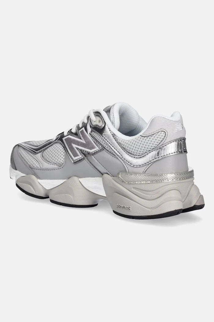 New Balance 9060 маратонки
