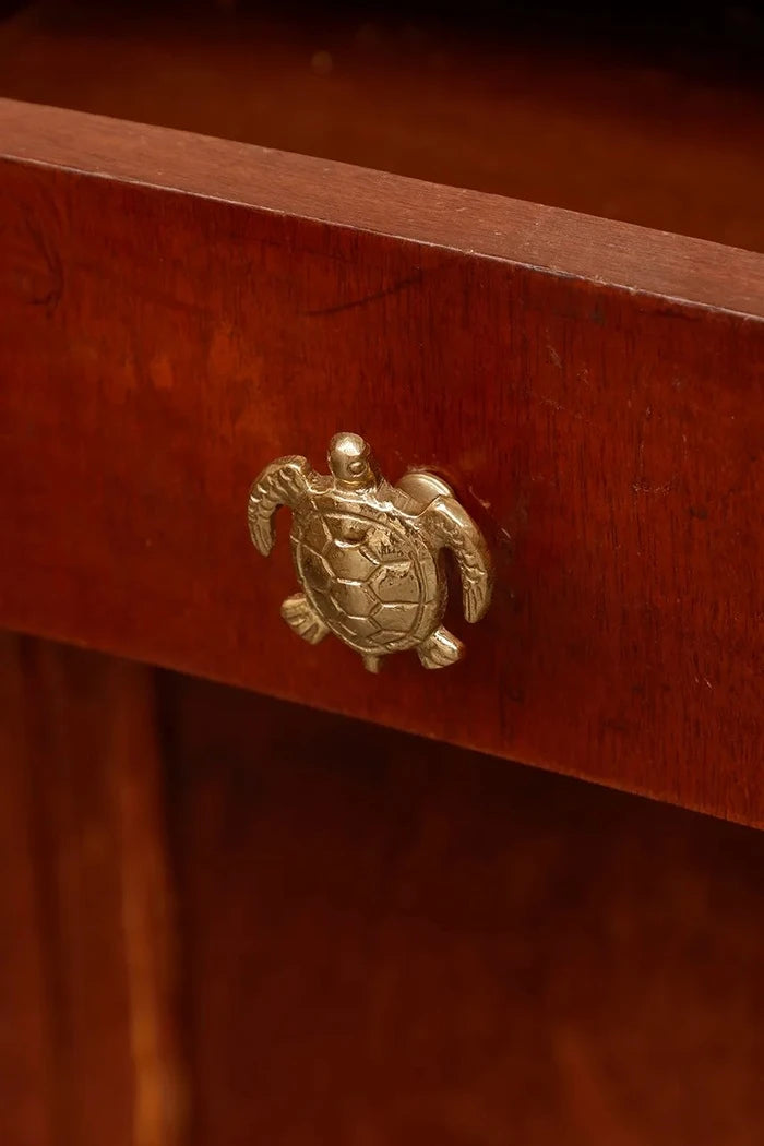 Дръжка за мебели Doing Goods Turtle Knob