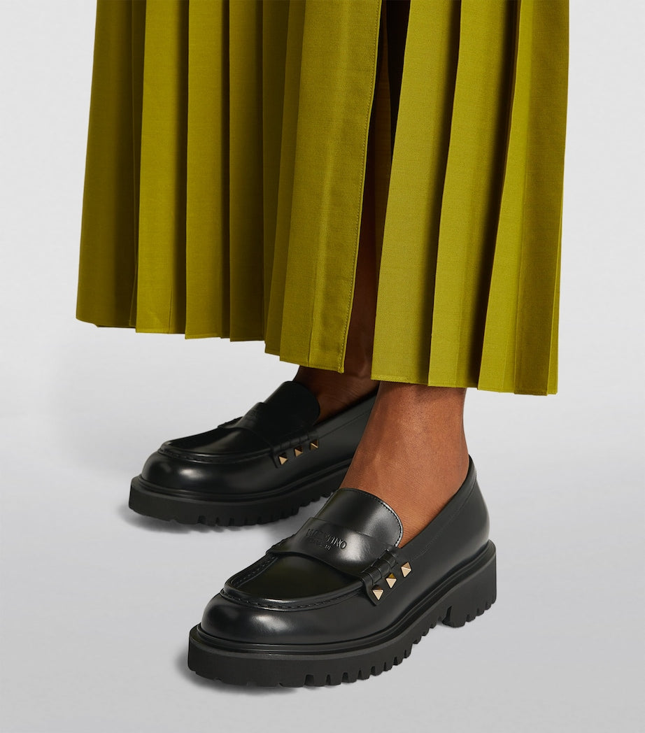 Valentino Garavani Black Leather Rockstud Loafers 50