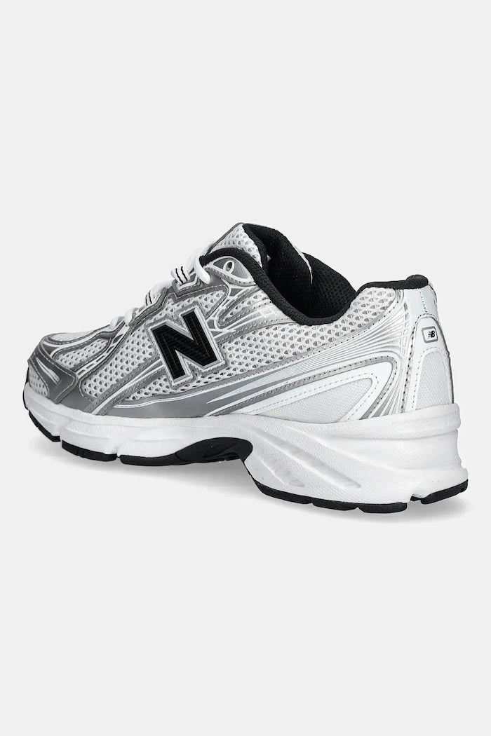 Маратонки New Balance 740