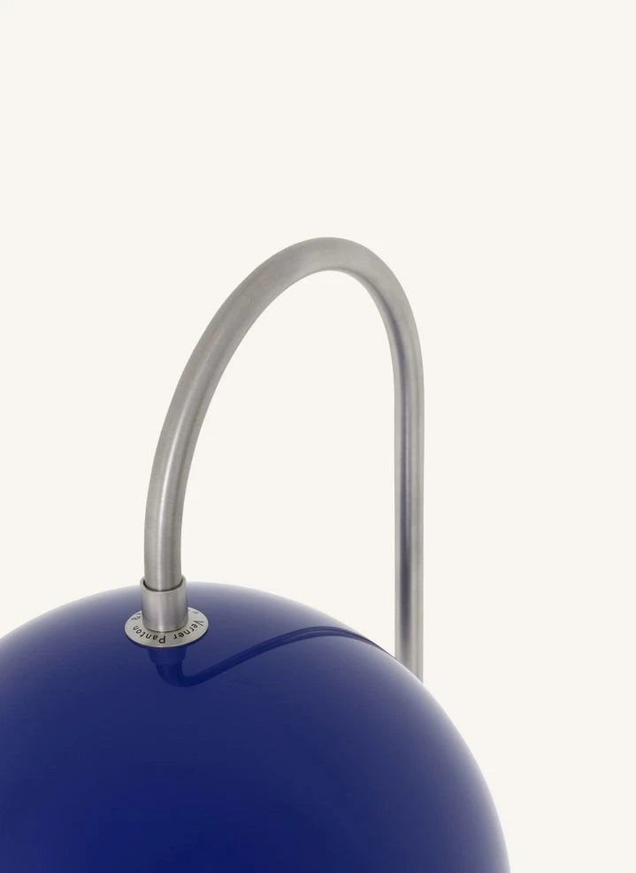 & Tradition - Flowerpot VP12 floor lamp, Verner Panton | Cobalt