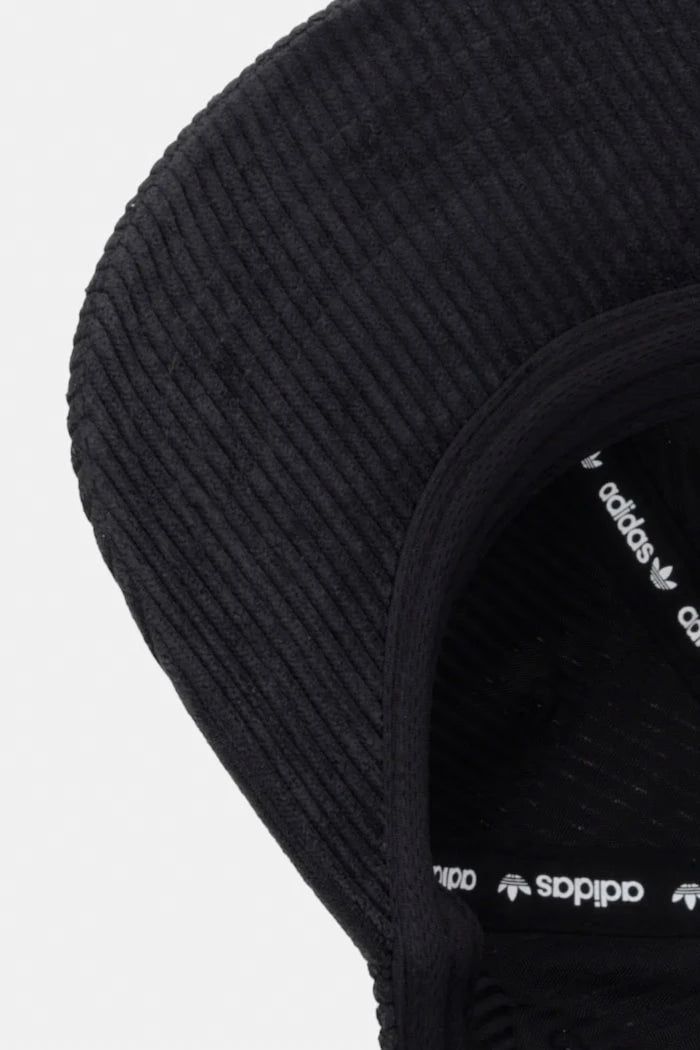 Шапка с козирка adidas Originals