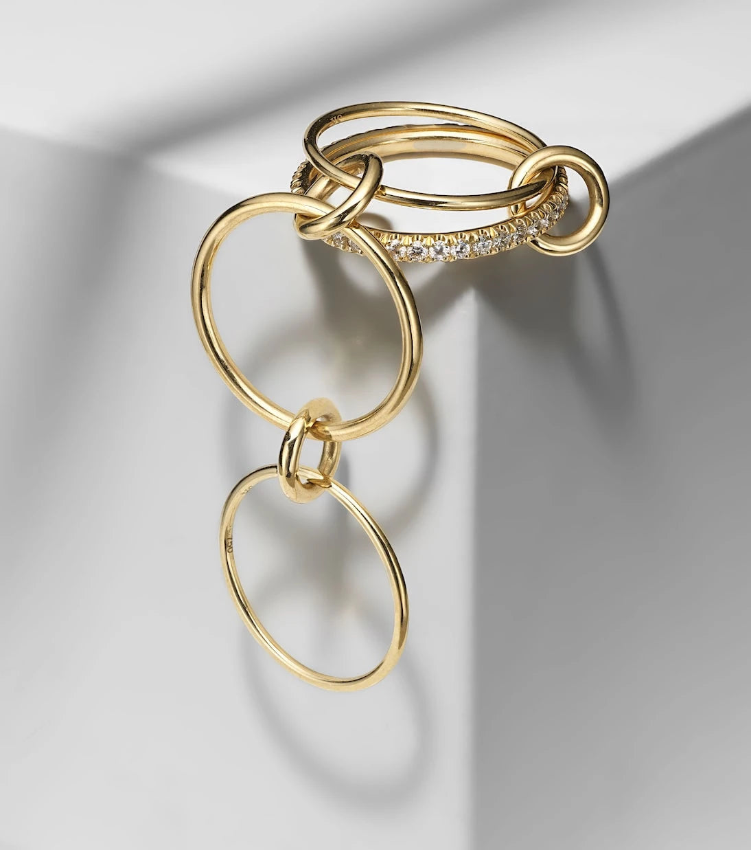 Spinelli Kilcollin - Pisces Pavé 18kt gold ring with diamonds