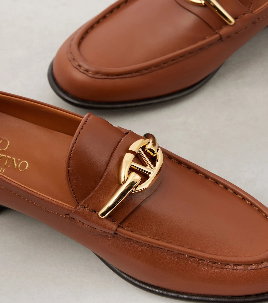 Valentino Garavani - VLogo The Bold Edition leather loafers