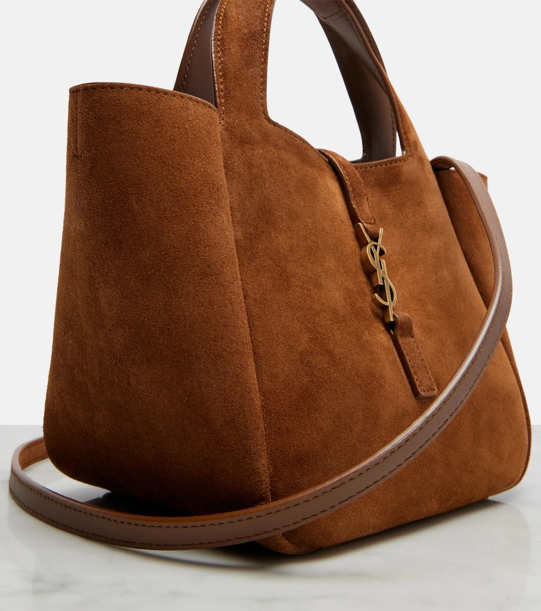 Saint Laurent - Le 5 à 7 suede shoulder bag