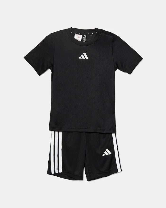 adidas Çocuk Takımı