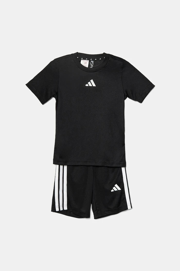 adidas Çocuk Takımı