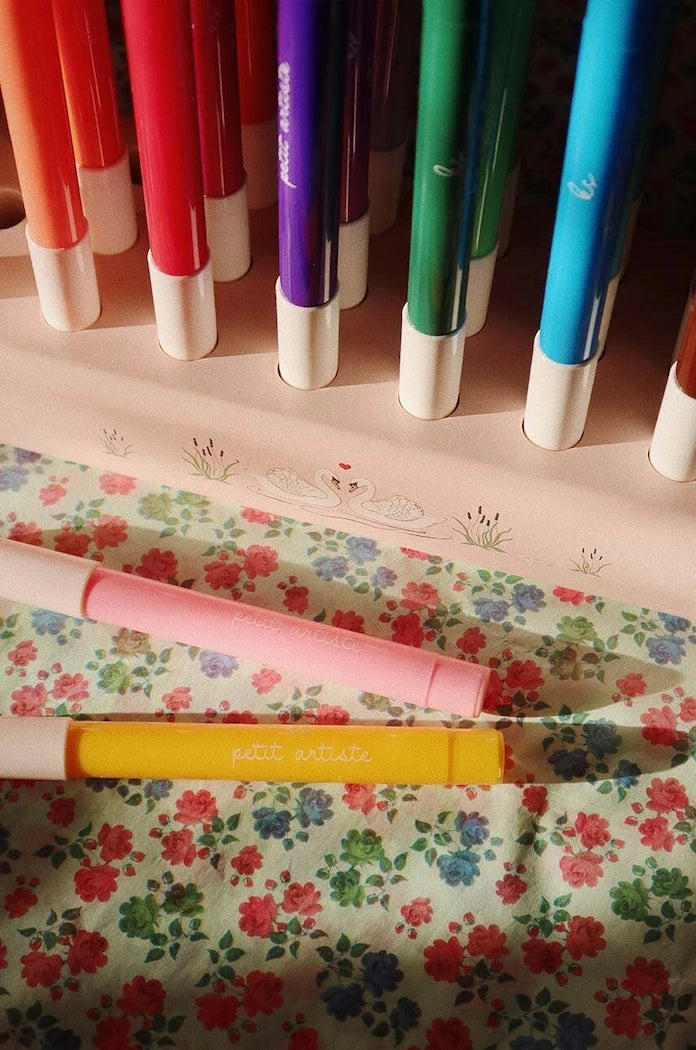 Konges Sløjd MARKERS IN WOODEN BLOCK 24 PCS FSC 24 adet keçeli kalem seti