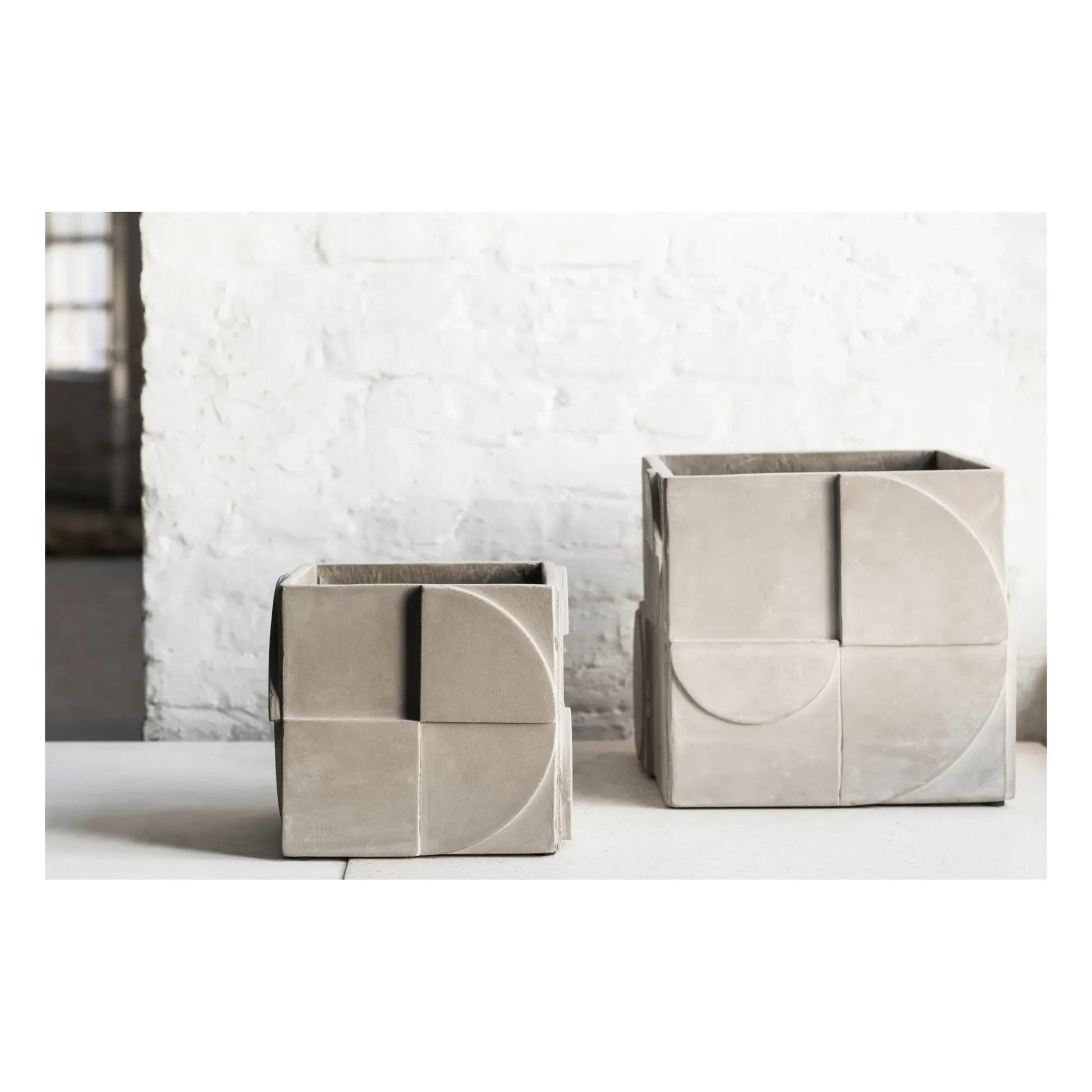Serax - Seventies concrete pot cover  | Grey
