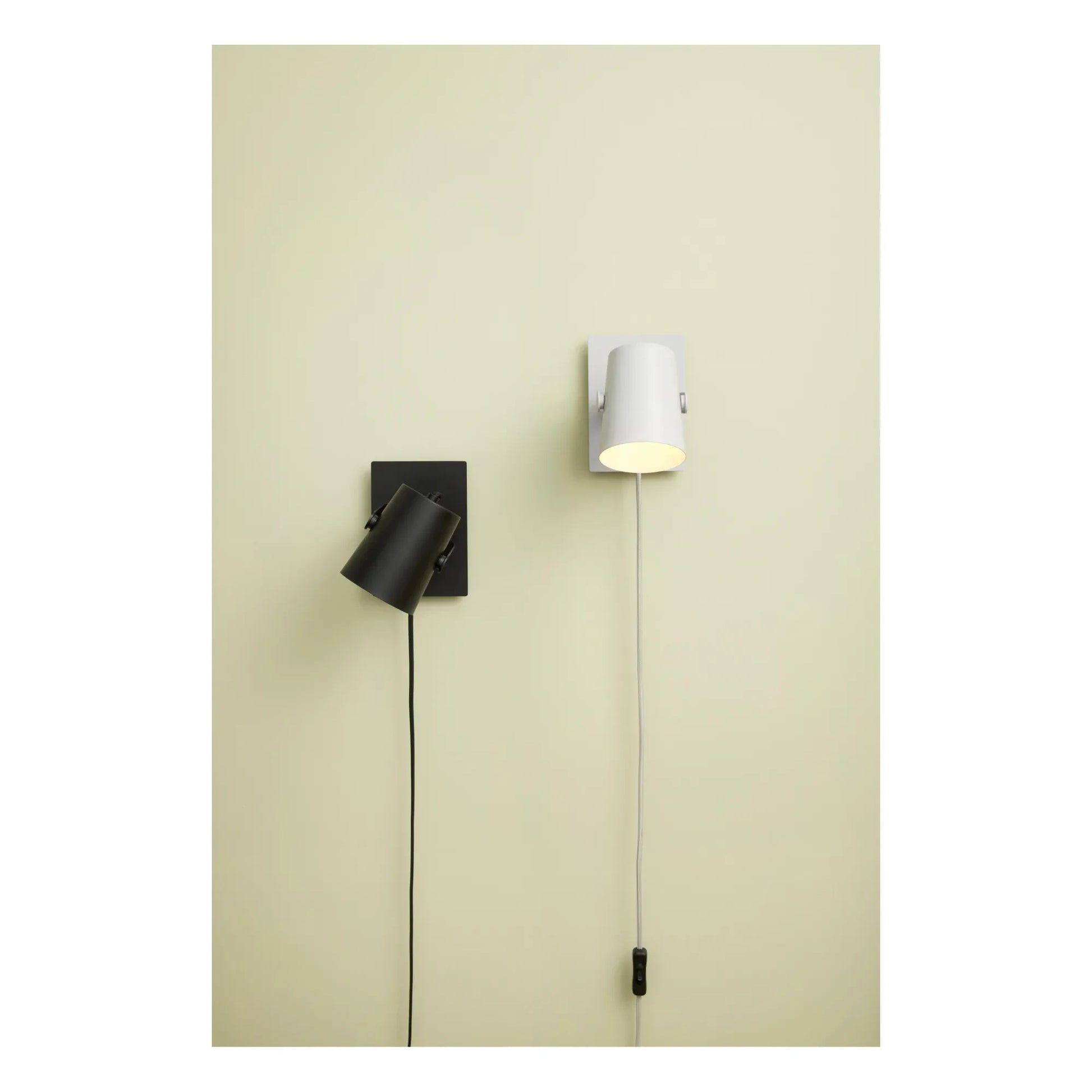 Hübsch - Ardent Wall Lamp | Black