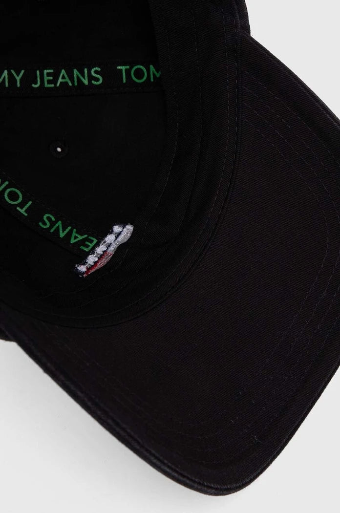 Памучна шапка с козирка Tommy Jeans
