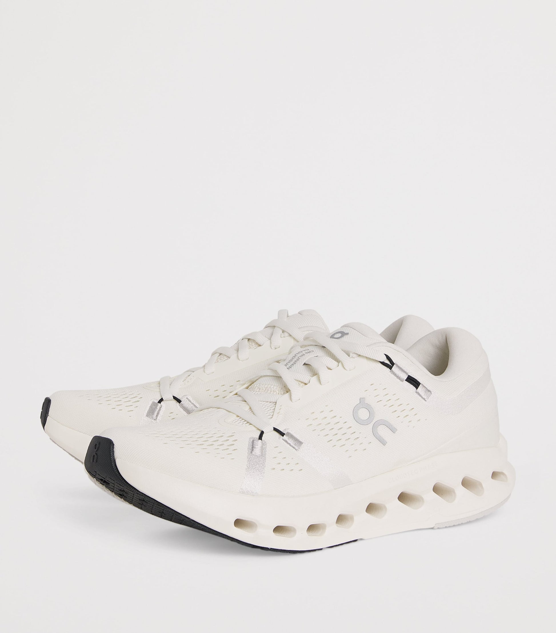 On Ivory Cloudsurfer 2 Trainers