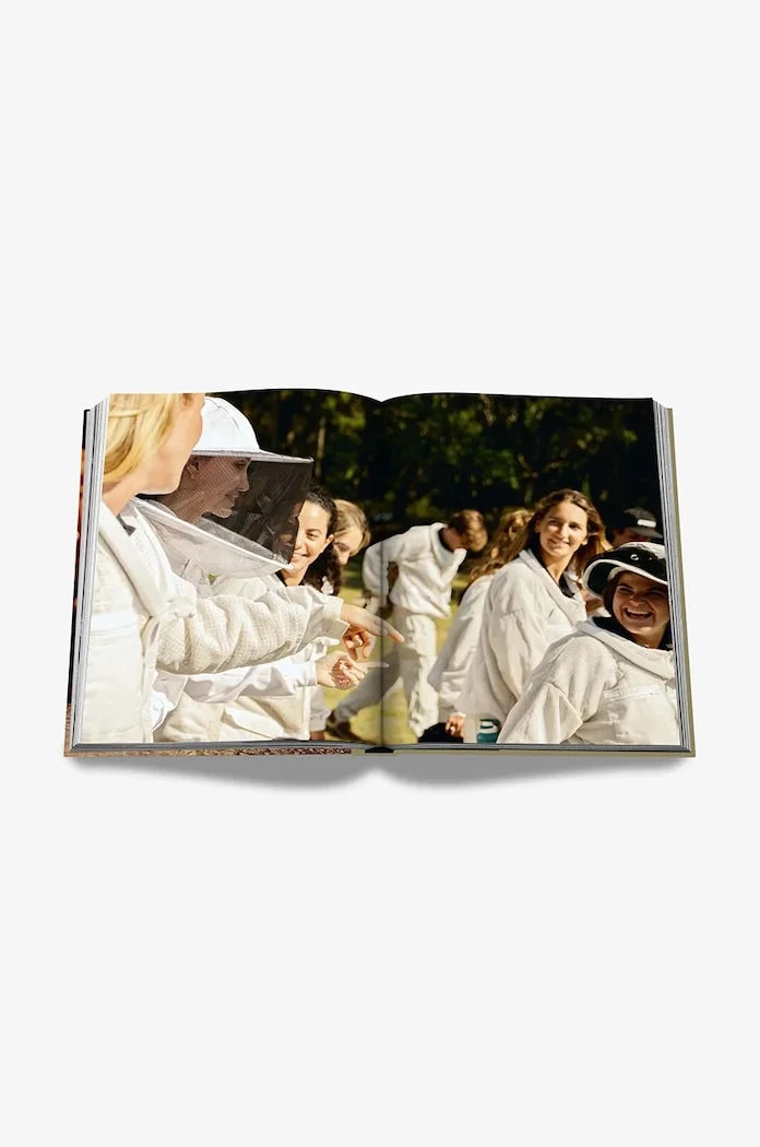 Книга Assouline Guerlain: An Imperial Icon by Laurence Benaim, English