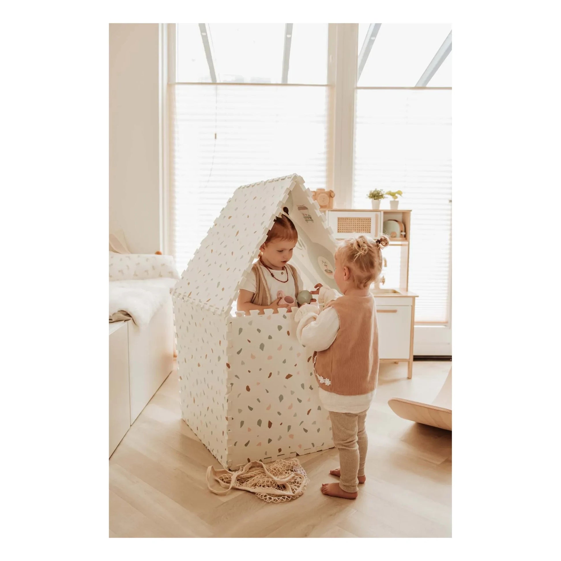 Play and Go - Tiloo modular playmat - Village