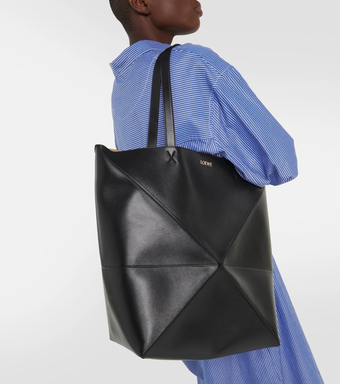 Loewe - حقيبة توت Puzzle Fold XL من الجلد