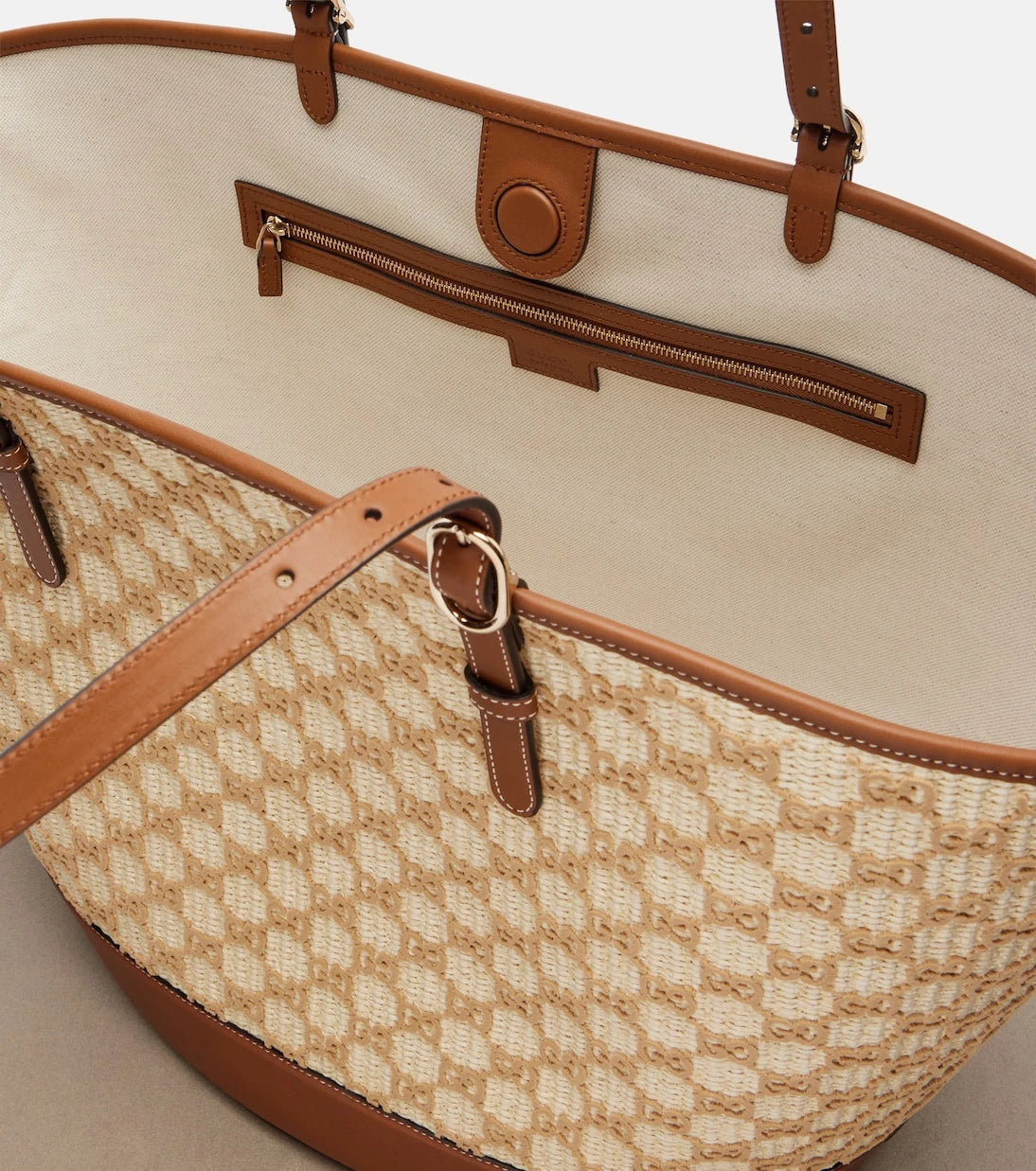Gucci - GG Large raffia-effect tote bag