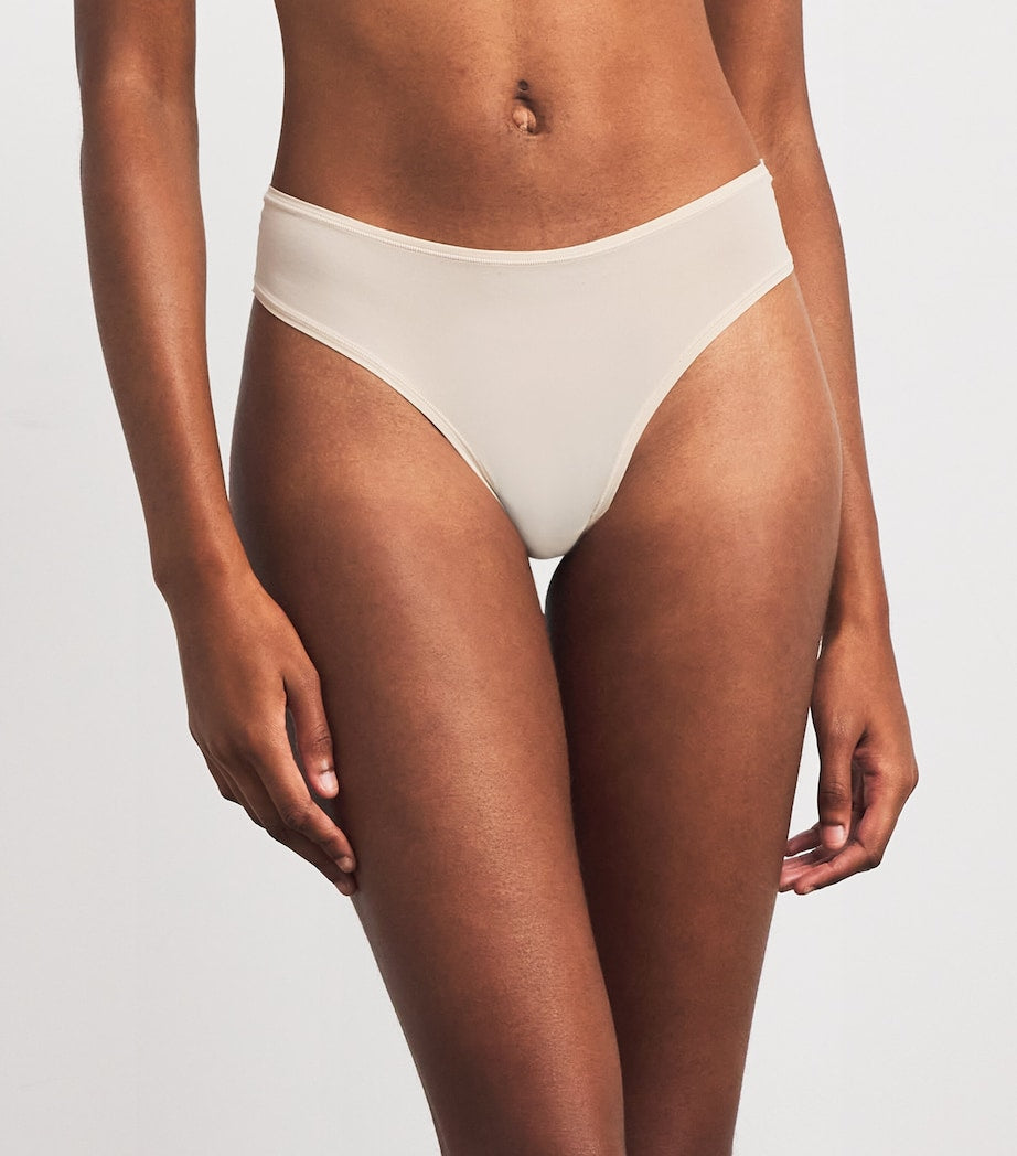 Skims Beige Fits Everybody Thong
