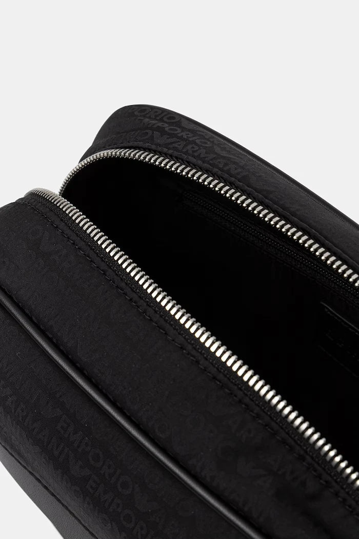Emporio Armani козметична чанта мъжка