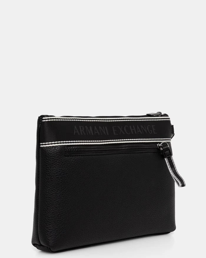 Armani Exchange чанта през рамо мъжка от имитация на кожа