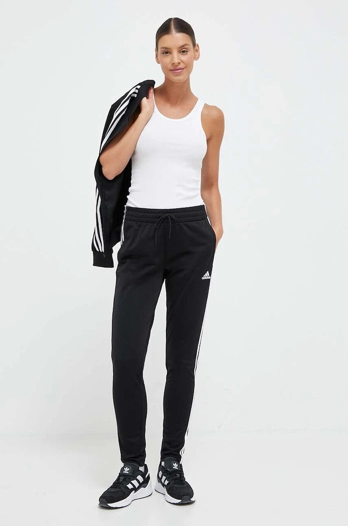 Спортен комплект adidas