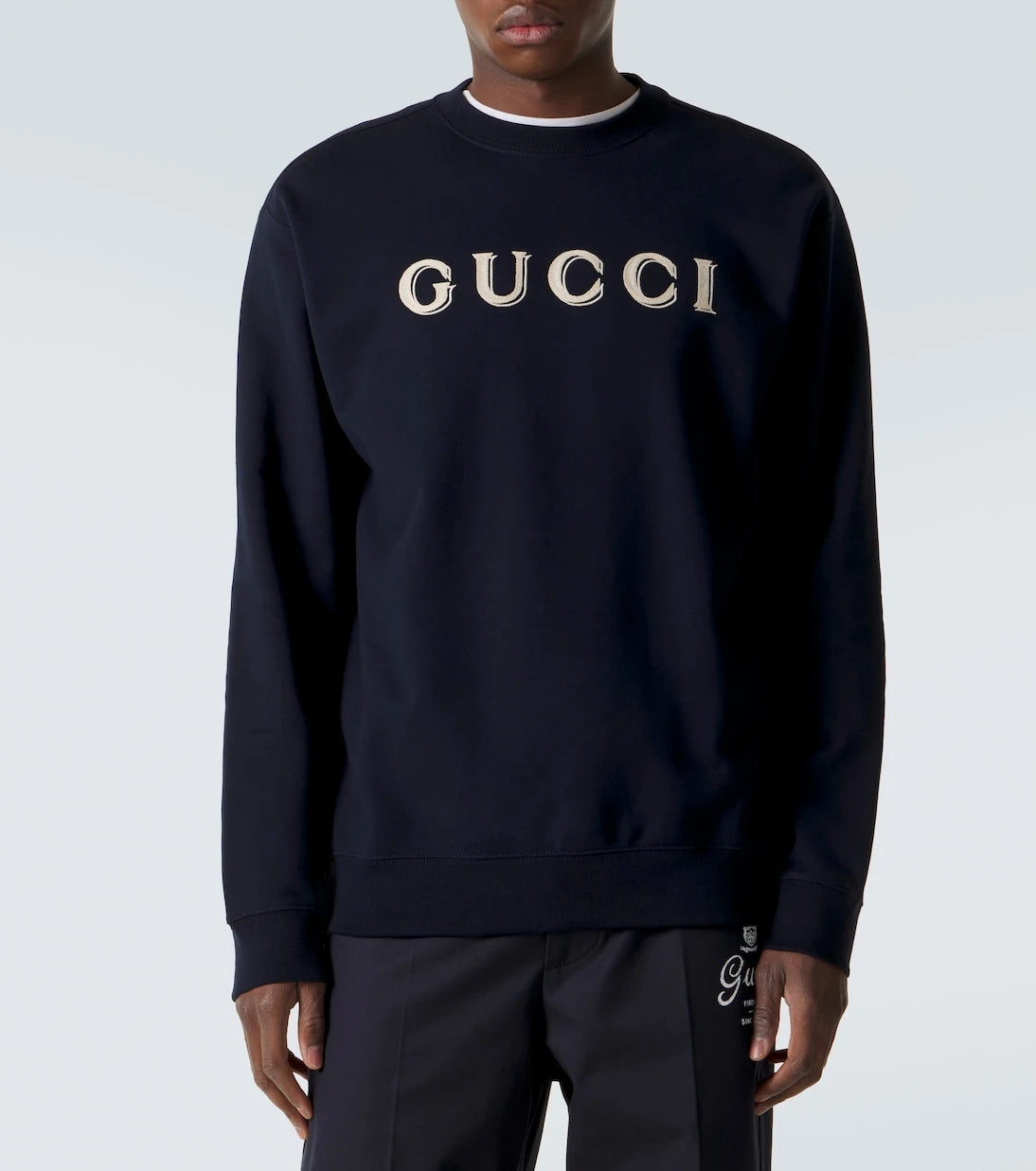 Gucci - سويت شيرت من القطن جيرسيه بطبعة الشعار