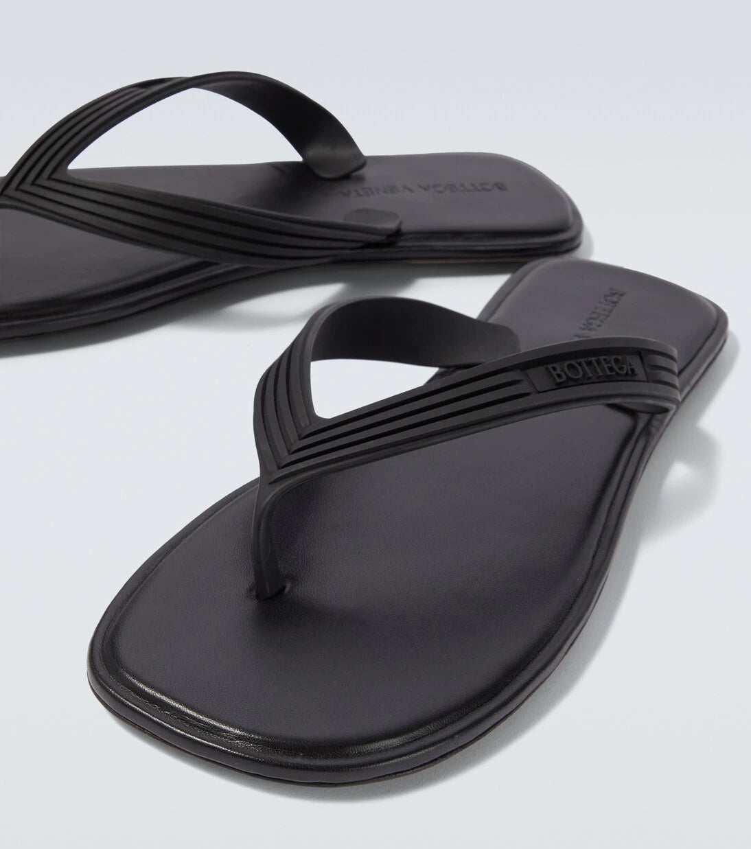 Bottega Veneta - Sampieri thong sandals